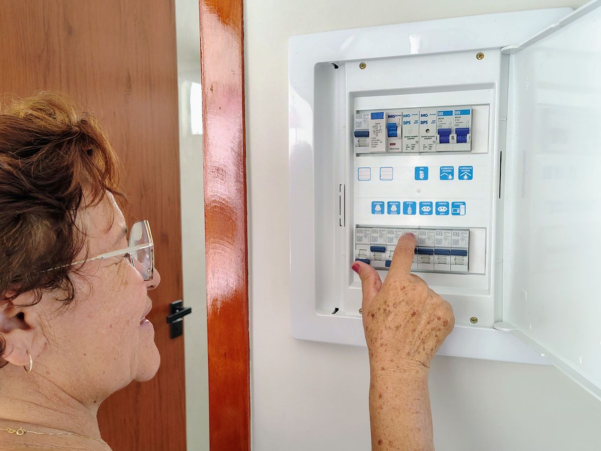 Upgrade consumer unit and test circuits